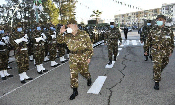   الفريق شنقريحة يقوم بزيارة عمل وتفتيش إلى القاعدة المركزية للإمداد ببني مراد 