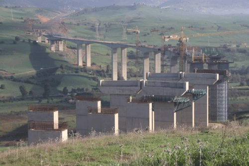 وزير الأشغال العمومية لخضر رخروخ من تيزي وزو: استلام طريق ذراع الميزان - الجباحية في نوفمبر المقبل