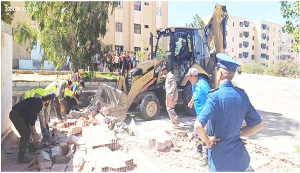 خنشلــة: الشـروع في  إزالـة الأكشـاك الفوضويـة