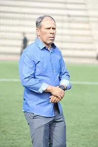 مدرب هلال شلغوم العيد بن شوية للنصر: الهـــــلال لن يلعـــب الصعــــــــــــــــود 