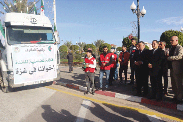 الطارف: انطلاق قافلة محملة بـ180 طنا من المساعدات إلى غزة