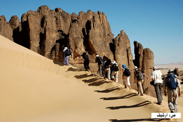 مداحي تبرز أهمية السياحة الصحراوية ضمن استراتيجية القطاع: قرابة 23 ألف سائح أجنبي زاروا جنوب البلاد خلال 3 أشهر